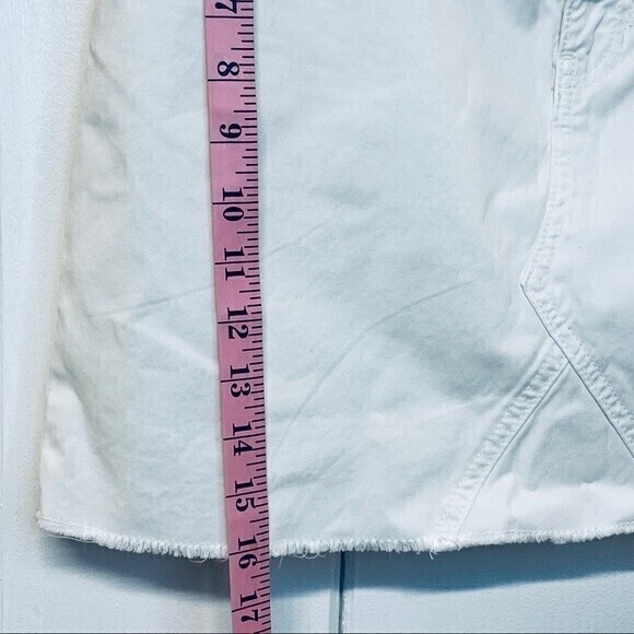 GAP Vintage Mini Denim Skirt with pockets, Size 8, White - Picture 5 of 7